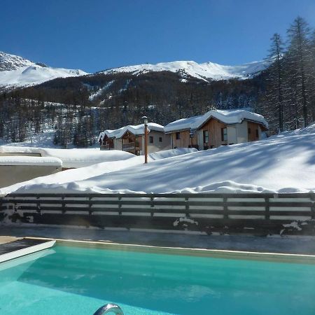 فيلا Chalet Confortable Avec Piscine & Sauna, Aux Pieds Des Pistes Des Orres 1800, Grand Duplex Pour 6 Pers. - Fr-1-322-57 ليه أورس المظهر الخارجي الصورة